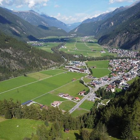 Landhaus Steinmueller Längenfeld Екстериор снимка